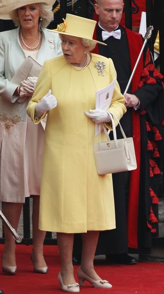 Os looks coloridos da Rainha Elizabeth II