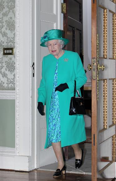 Os looks coloridos da Rainha Elizabeth II