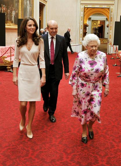 Os looks coloridos da Rainha Elizabeth II