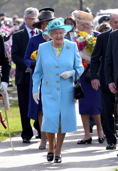 Os looks coloridos da Rainha Elizabeth II