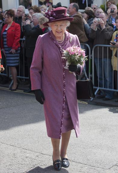 Os looks coloridos da Rainha Elizabeth II