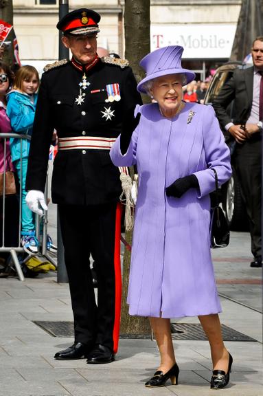 Os looks coloridos da Rainha Elizabeth II