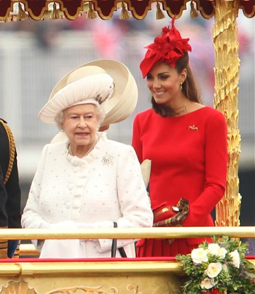 Kate Middleton prestigia Jubileu de Diamante da Rainha Elizabeth II