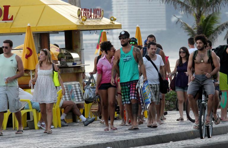 Sheron Menezzes e o namorado, Saulo Bernard