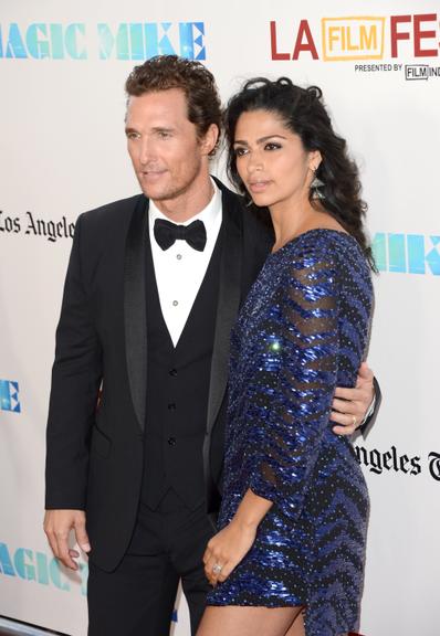 Matthew McConaughey e Camila Alves prestigiam a première de 'Magic Mike'