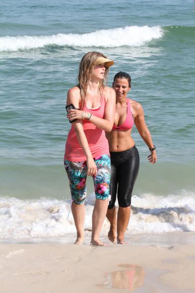 Susana Werner na praia da Barra da Tijuca