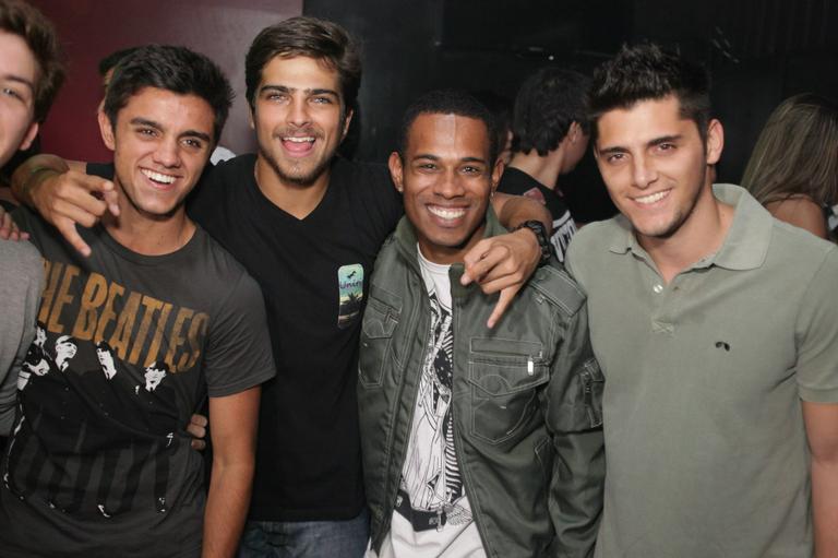 Rodrigo Simas, Bernardo Mesquita, Marcelo Melo e Bruno Gissoni