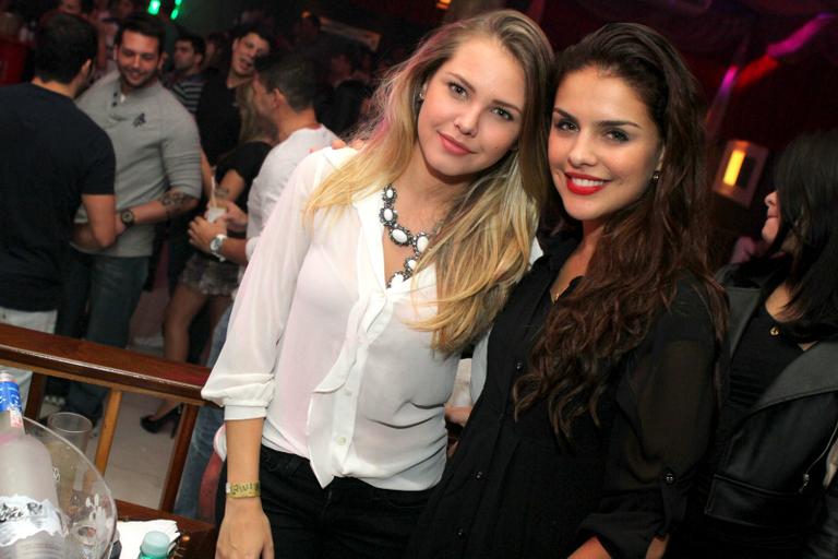 Louise d'Tuane e Paloma Bernardi no show do Trio Ternura no Rio