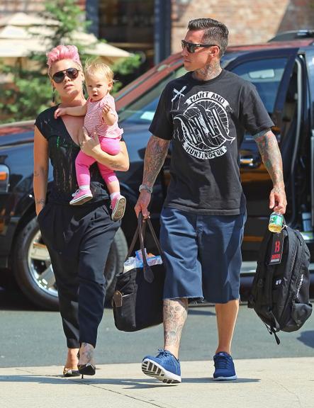 ink e Carey Hart curtem pequena Willow Sage por Nova York, Estados Unidos