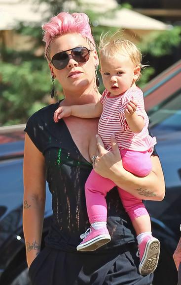 ink e Carey Hart curtem pequena Willow Sage por Nova York, Estados Unidos