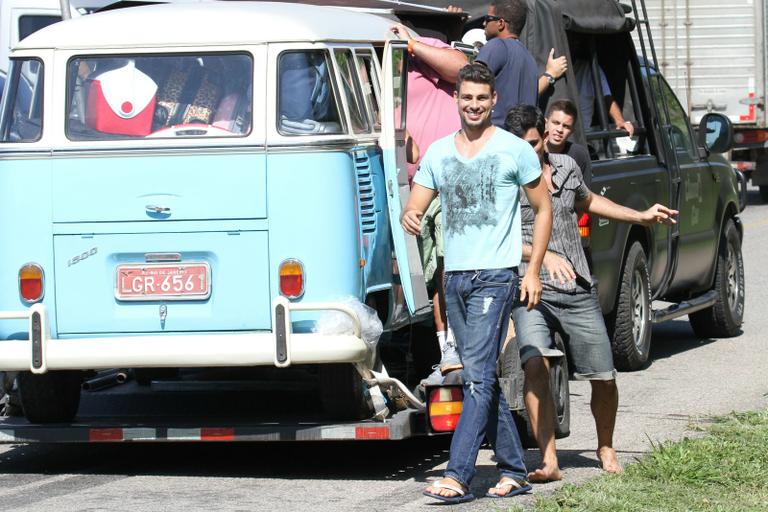 Cauã Reymond e Juliano Cazarré nas gravações de 'Avenida Brasil'