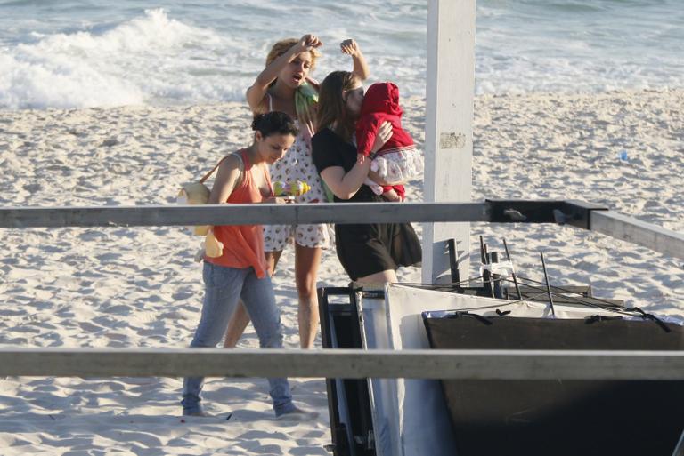 Sophie Charlotte, Carolinie Figueiredo e a pequena Bruna Luz