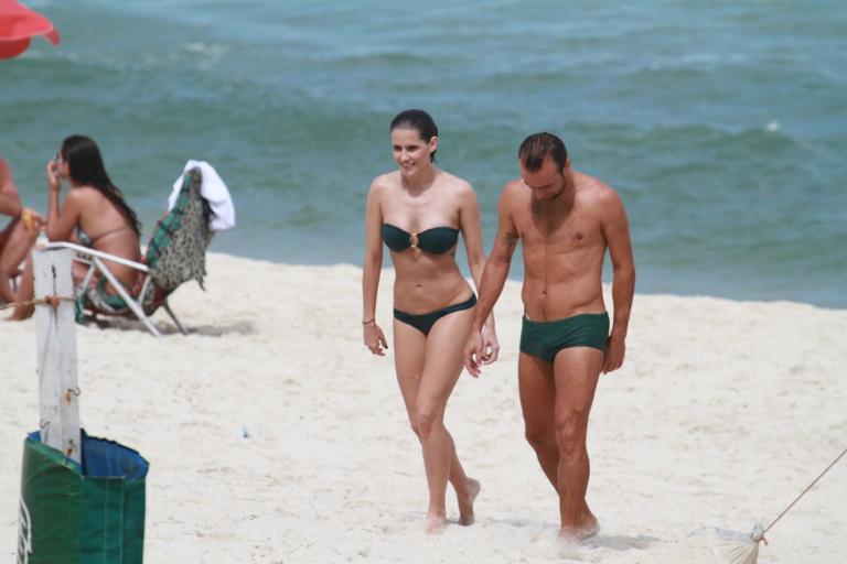 Deborah Secco e Roger Flores