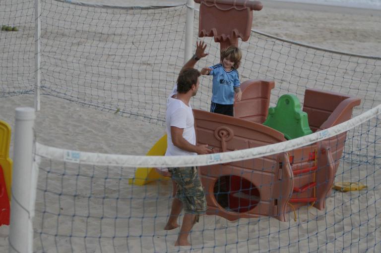 Cássio Reis e o filho Noah