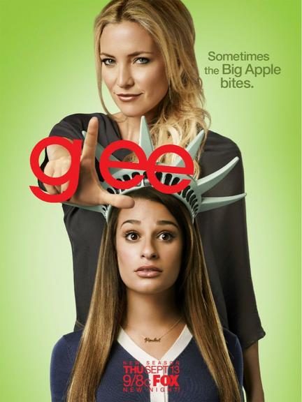 Kate Hudson e Lea Michele no novo pôster de 'Glee'