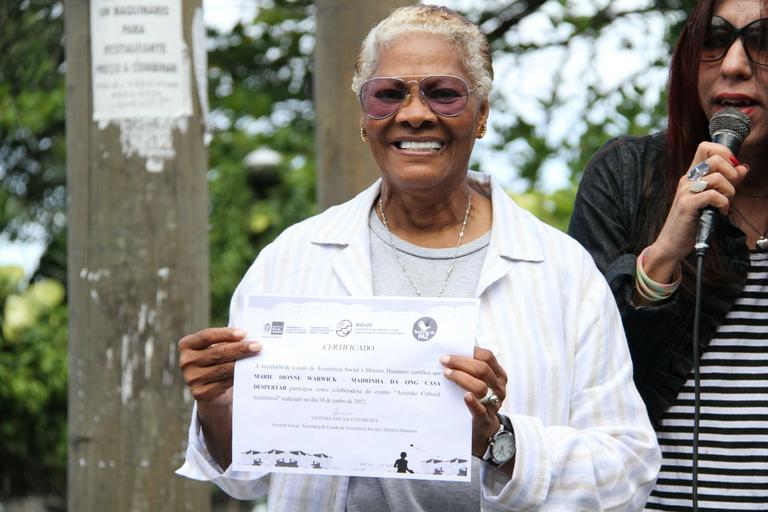 Dionne Warwick