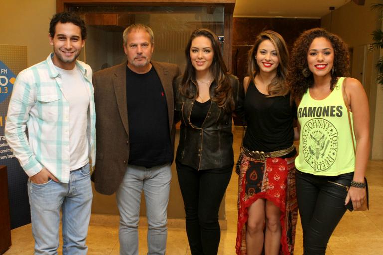 Rafael Almeida, Jayme Monjardim, Tânia Mara, Alinne Rosa e Roberta Almeida