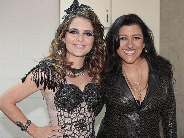 Chayene vai ao 'Esquenta' e é recebida por Regina Casé