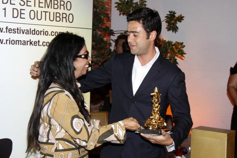 Roberto Marinho Neto recebe o Troféu Redentor Personalidade Audiovisual do Ano