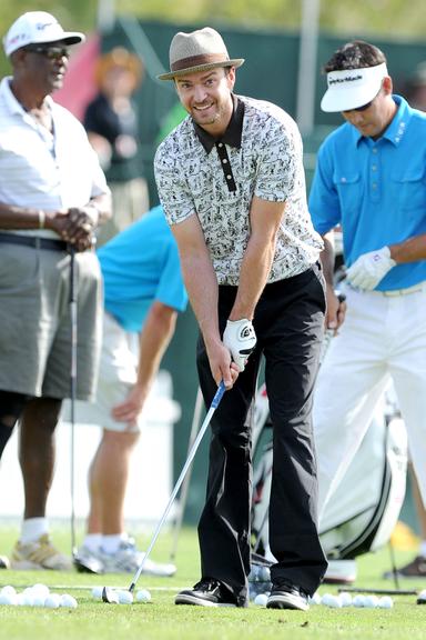 Justin Timberlake joga golfe em prol de um hospital, em las vegas, Estados Unidos