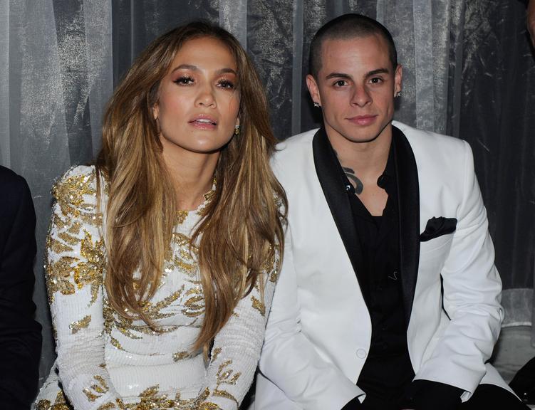 Apesar dos boatos envolvendo a sexualidade de Casper, Jennifer Lopez continua firme com o rapaz até hoje