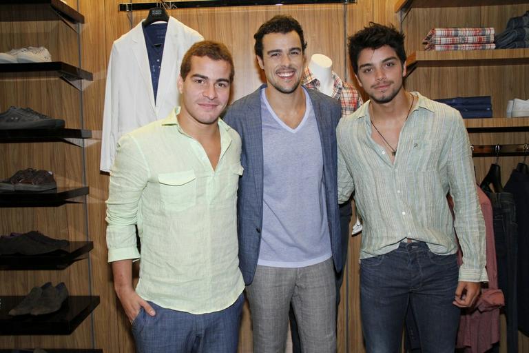 Thiago Martins, Joaquim Lopes e Rodrigo Simas