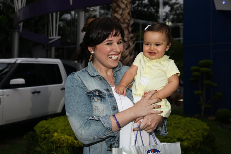 Mariana Belém com a filha, Laura