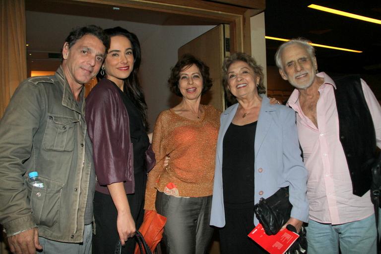 Guilherme Leme, Cássia Linhares, Stella Freitas, Eva Wilma e Francisco Cuoco