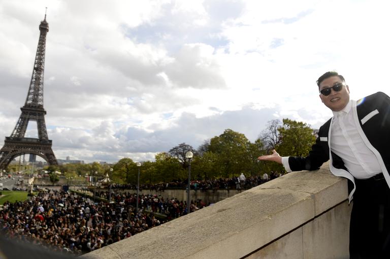 Apresentação de ‘Gangnam Style’ em Paris