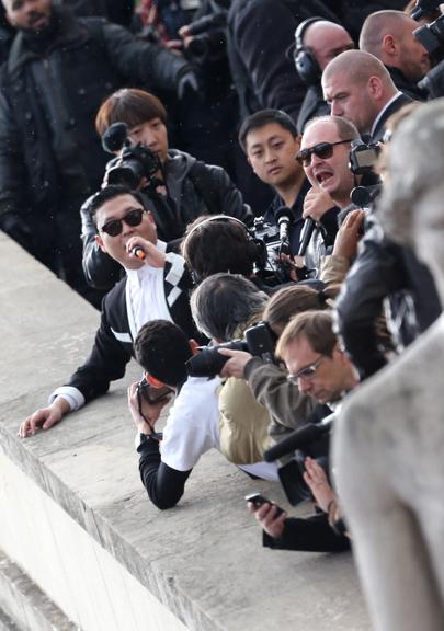 Apresentação de ‘Gangnam Style’ em Paris