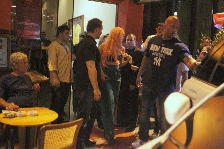 Lady Gaga vai a churrascaria no Rio de Janeiro