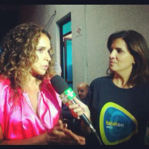 Daniela Mercury mostra bastidores do Teleton em rede social