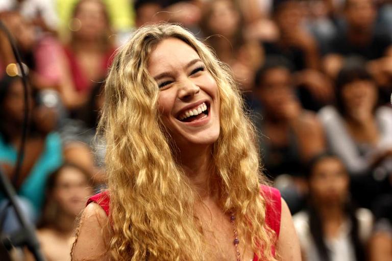 Joss Stone grava participação no 'Altas Horas'