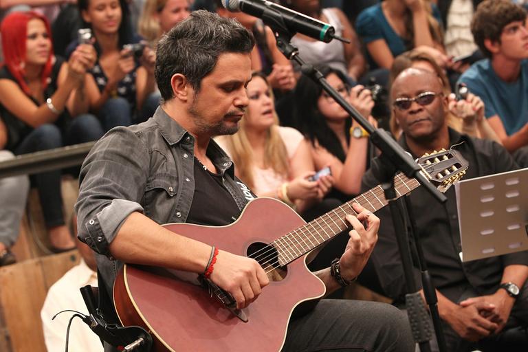 Alejandro Sanz grava participação no 'Altas Horas'