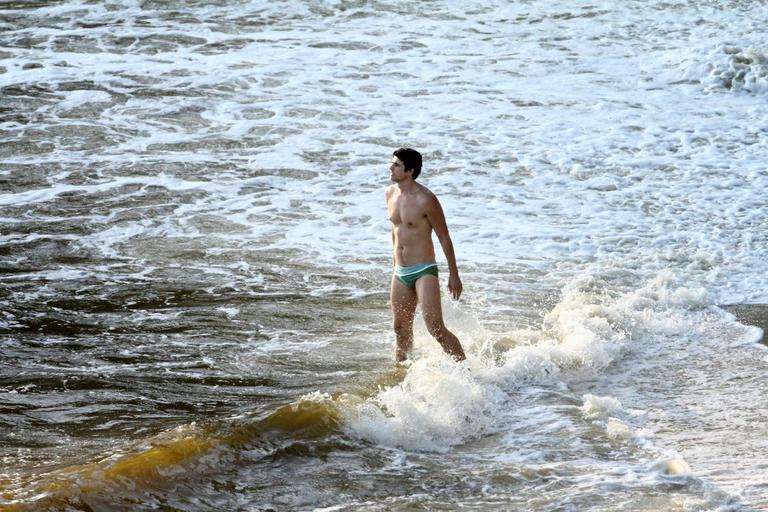 Reynaldo Gianecchini em praia no Rio de Janeiro