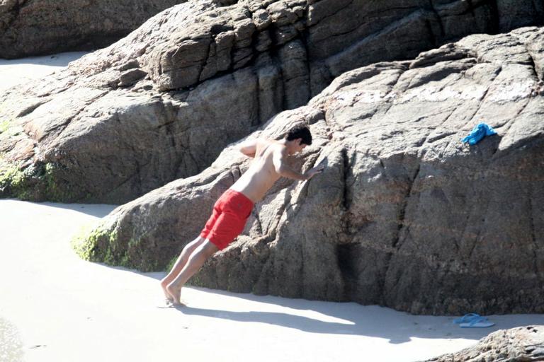 Reynaldo Gianecchini em praia no Rio de Janeiro