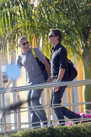 Amigos, George Clooney e Cindy Crawford curtem feriado de Ação de Graças juntos no México