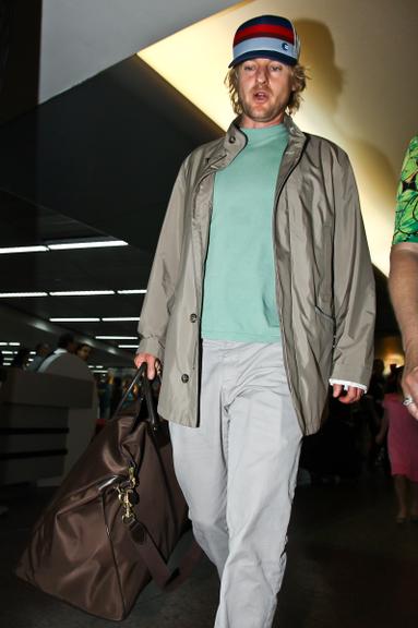 Owen Wilson desembarcando em São Paulo