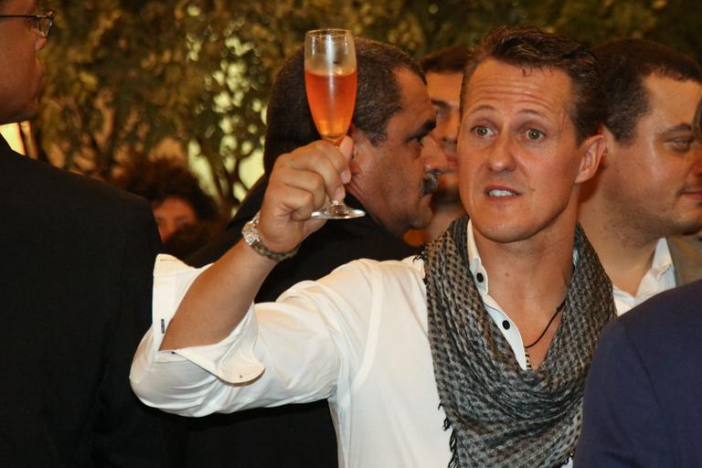 Michael Schumacher participa de coquetel em São Paulo