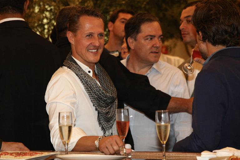 Michael Schumacher participa de coquetel em São Paulo