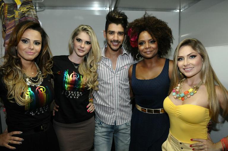 Viviane Araújo, Bárbara Evans, Gusttavo Lima, Adriana Bombom e a ex-BBB Renatinha