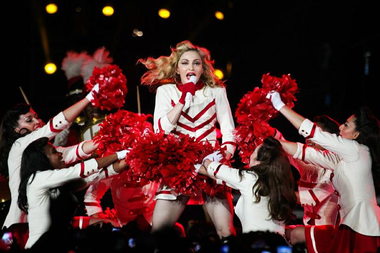 Madonna apresenta a turnê MDNA no estádio do Morumbi, em São Paulo