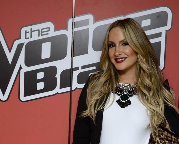 2º lugar - Claudia Leitte, no The Voice Brasil, com seu batom vermelho de uma linha exclusiva da cantora que será lançada em breve