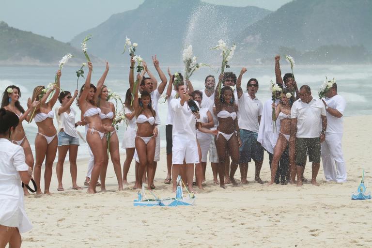 Luciano Huck grava especial de fim de ano no Rio de Janeiro