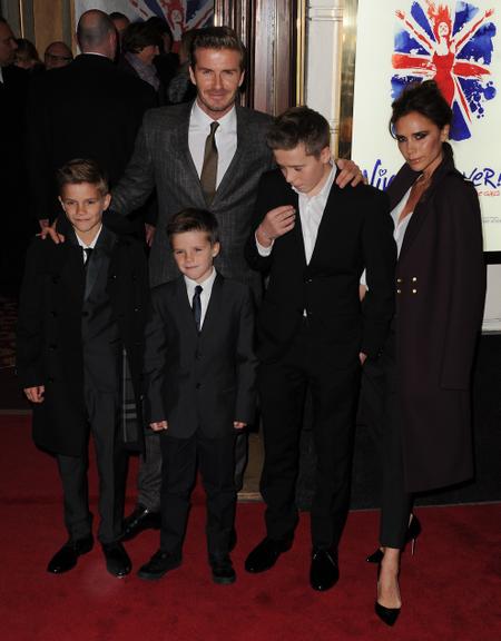 Romeo, David , Cruz , Brooklyn  e Victoria Beckham