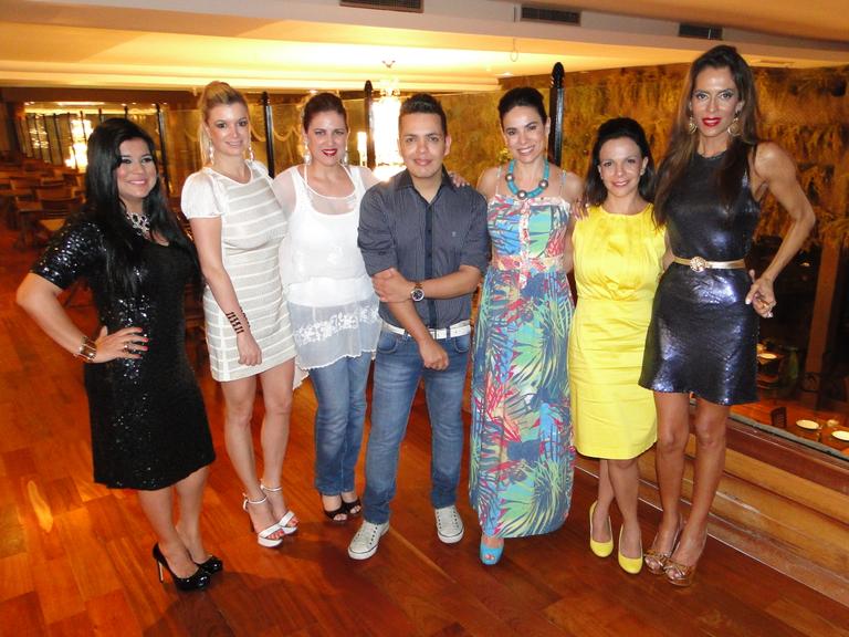 Mara Maravilha, Adriana Morétti, Naíma, Marcelo Bandeira, Adriana Ferrari, Sula Miranda e Keila Lima