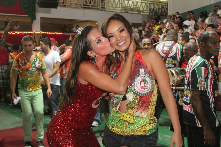 As amigas Carla Prata e Carol Nakamura