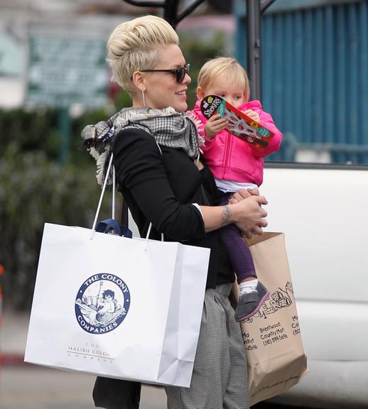 Pink com a pequena Willow