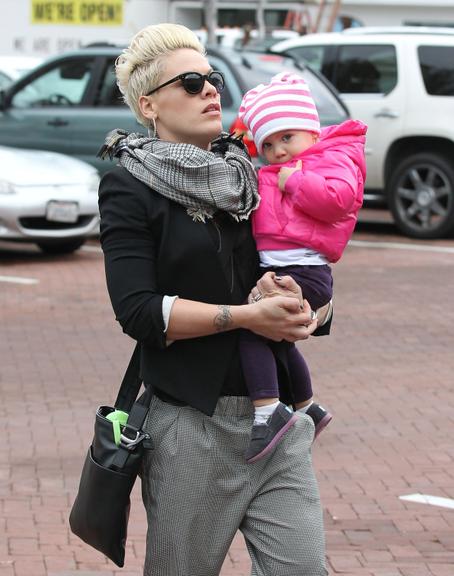 Pink com a pequena Willow