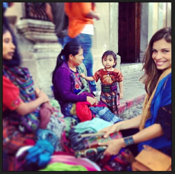 As fotos de Grazi Massafera na Guatemala